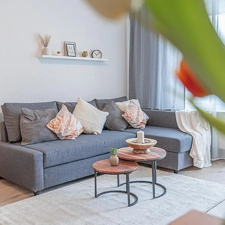 Apartment Wesseling דירה ווסלינג